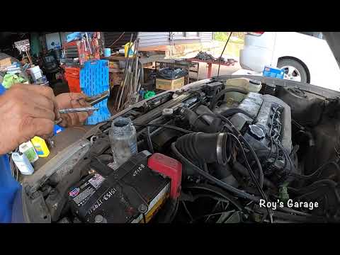 How to Replace the Starter on a 1999 Toyota Corolla