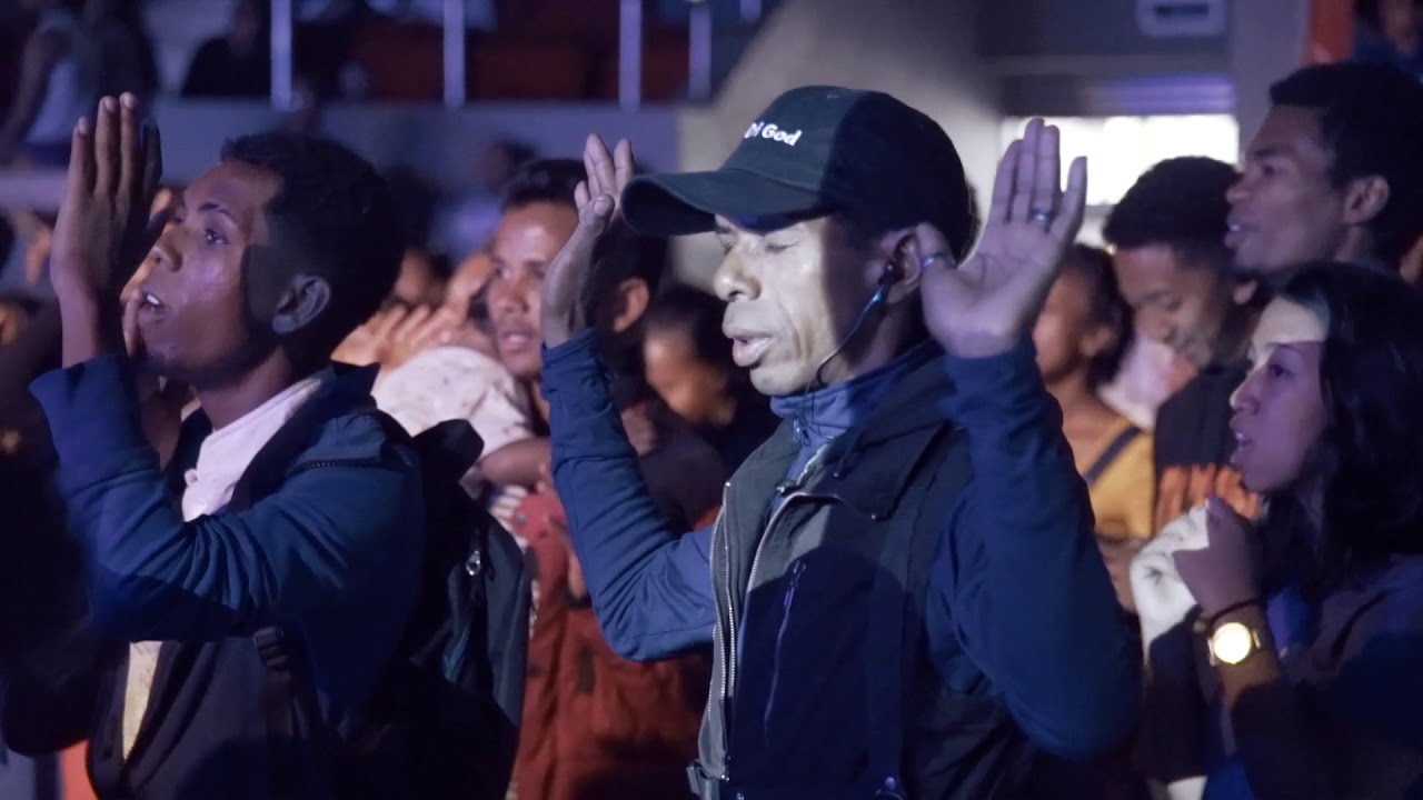 AFTERMOVIE _ EFA LERA  by TANA GOSPEL CHOIR  LIVE PALAIS DES SPORTS by Tanjona andriamahaly