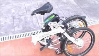 Bicicleta eléctrica plegable (vista normal y plegada)