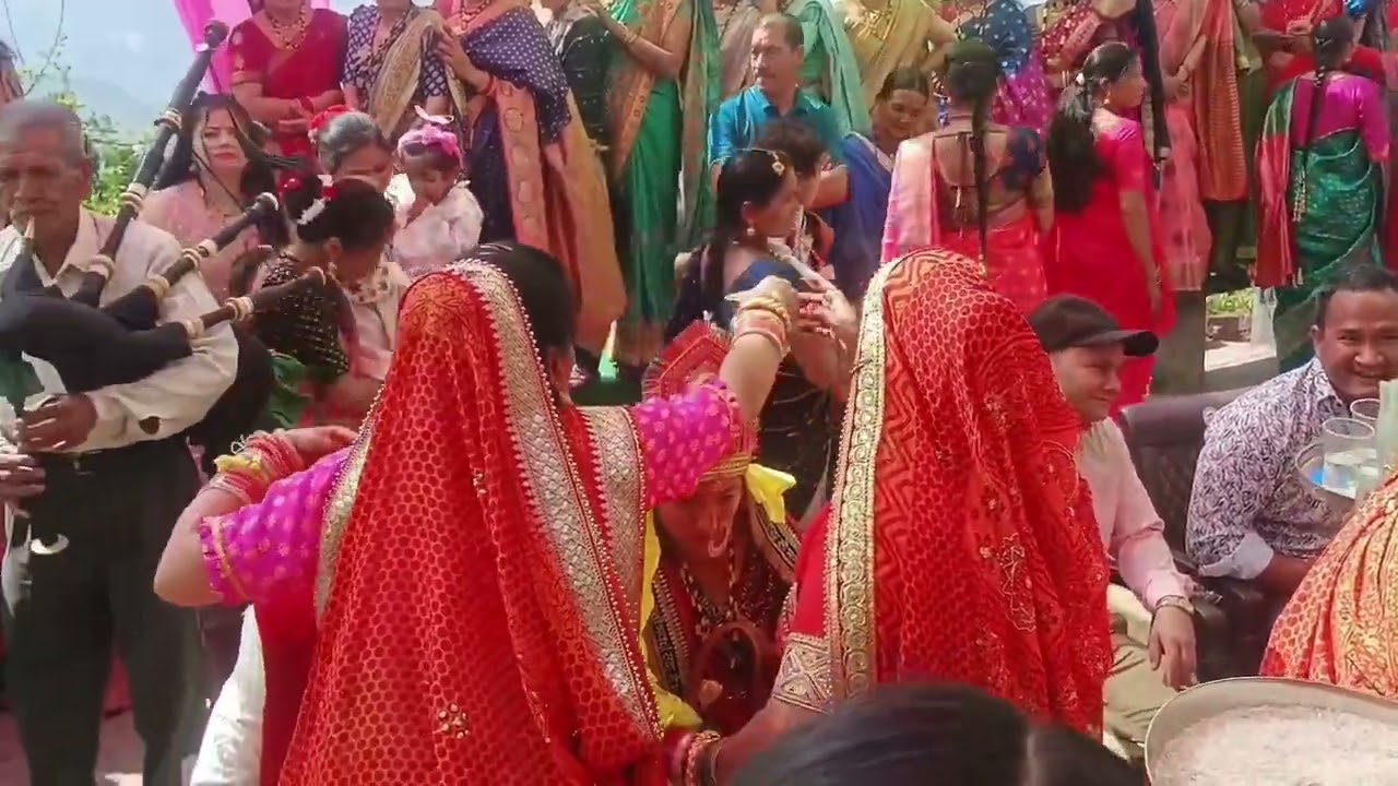 बारात पहुंच गई घर 