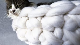 HAND CROCHET MERINO WOOL CAT BED IN 20 MINUTES.BECOZI