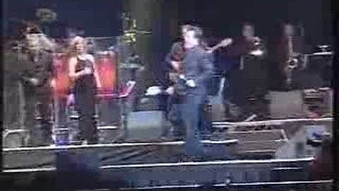 juan gabriel falling
