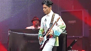 Prince - Little Red Corvette live in Berlin 2010