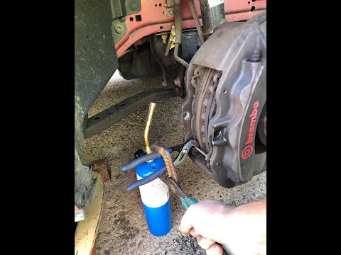Brembo stuck pins solution. What's needed and how to.