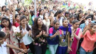 Dhumchak - Dhumchak || Girls of DU Dancing ||on  Dhumchak - Dhumchak |Gajender Phogat  LIVE  |