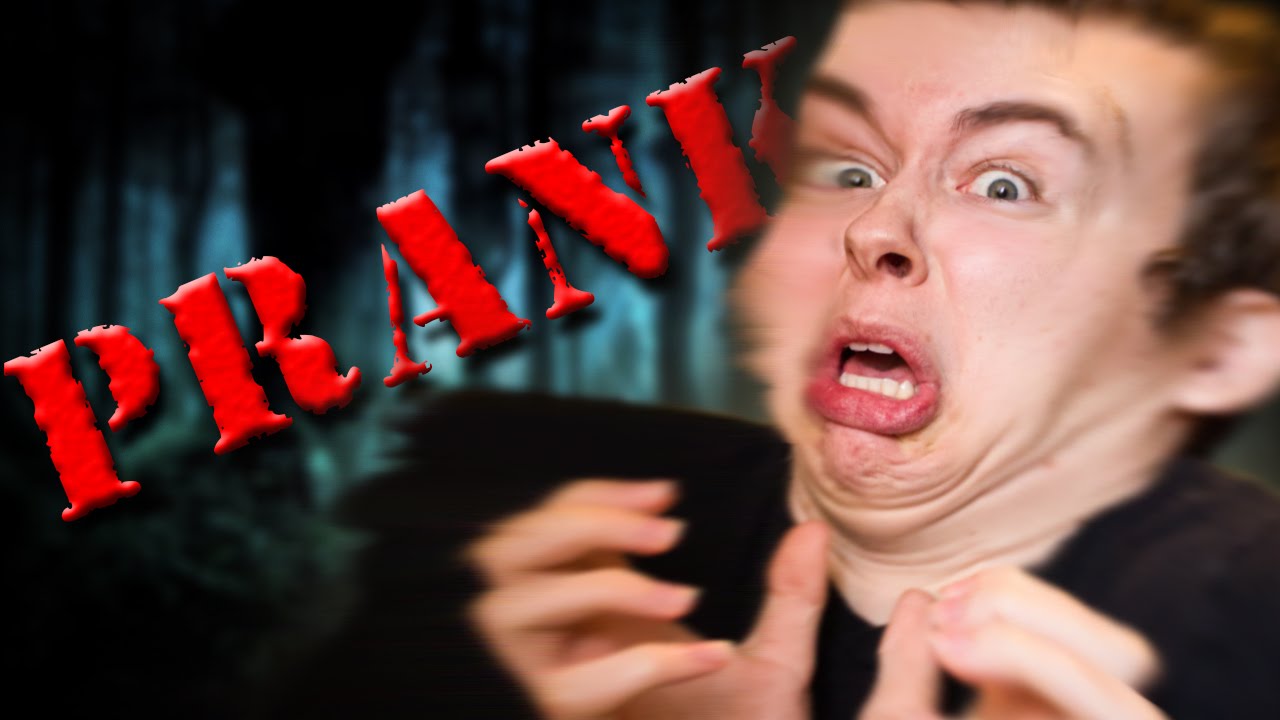 HALLOWEEN SCARE PRANK! | SlenderCraft (Minecraft Slenderman) - Today on halloween, Lora scares me IRL while I'm playing a scary game, Slendercraft (minecraft slenderman)... and I may get a bit of a scare prank revenge ;) 