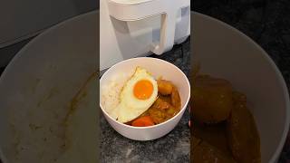 ? JAPANESE CURRY RICE WITH AN EGG IS SUCH A FRICKEN HIDDEN GEM WHY ISNT THIS MEAL MORE POPULAR