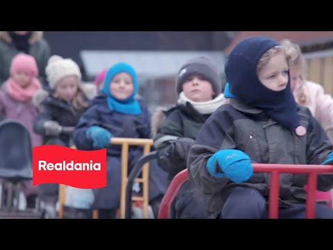 Video: Spændende Legeplads Pavilion i København: Spejlhus