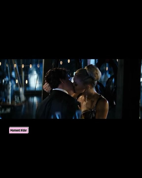 #baywatch                Ronnie and C.J  kissing scene