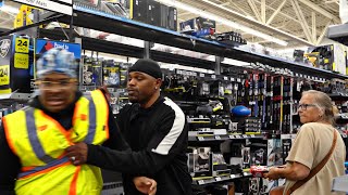 Shoving Peoples Carts Prank screenshot 2