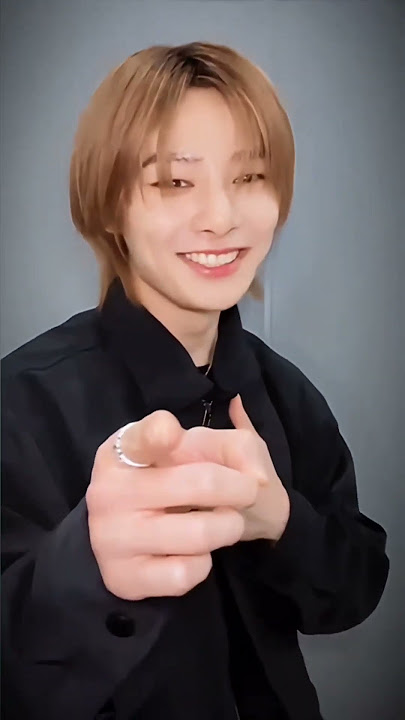 hey girl, you like me a little bit? #kpop #stray kids #skz #viral #yongbok #stay #felix #instagram