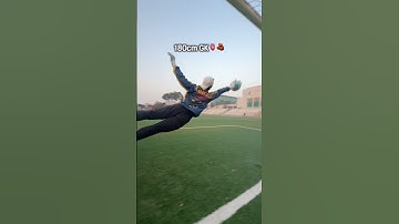 A short goalkeeper 🫀🧱 #goalkeeper #goalkeepertraining #soccer #football #축구 #골키퍼