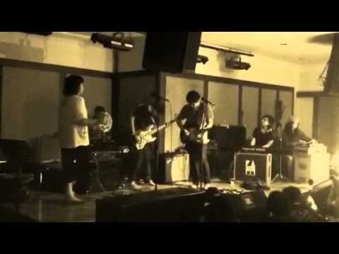 L'Alphalpha - Future Days (Live at Black Studio)