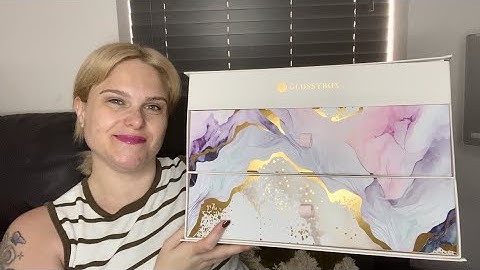 Unboxing Of This Years Glossybox Advent Calendar