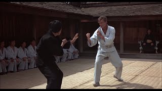 Человек с золотым пистолетом - Сцена 4/8 (1974) HD Человек с золотым пистолетом - Сцена 4/8 (1974) HD