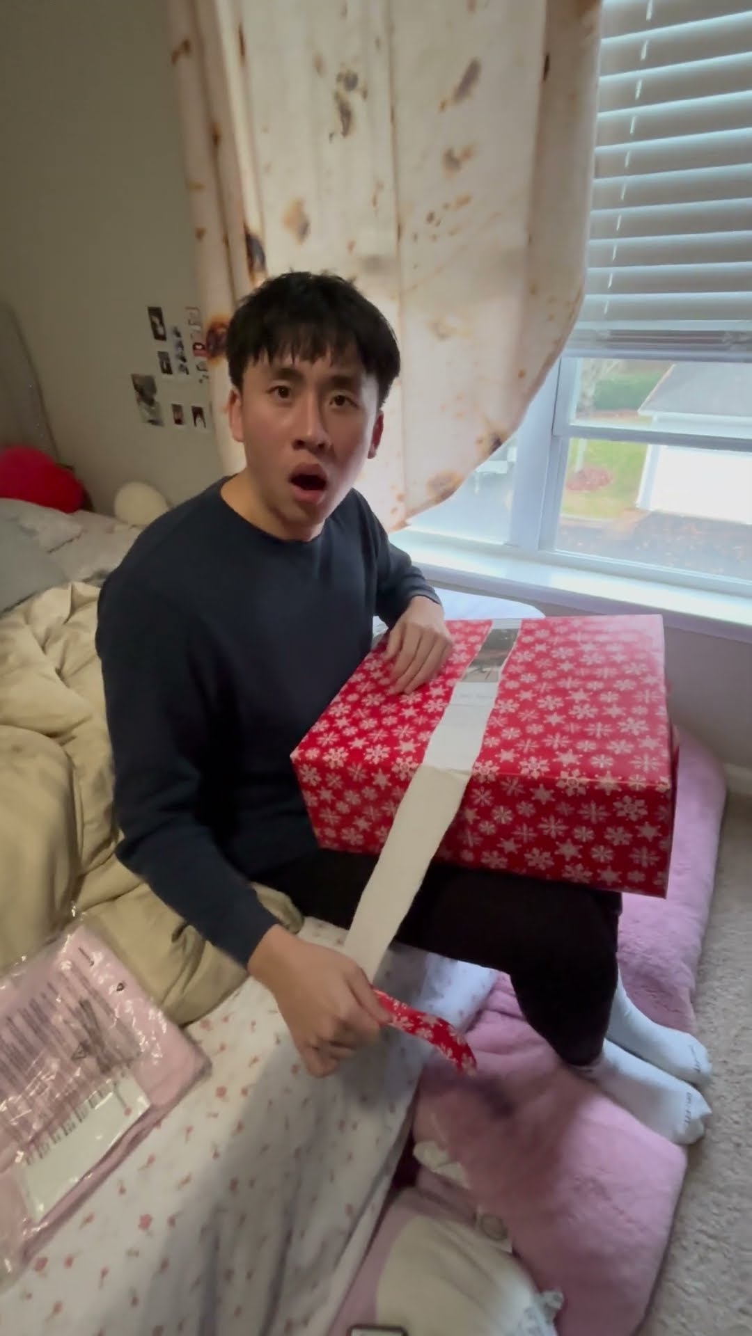 Man Astonished At Gaming Gift || ViralHog