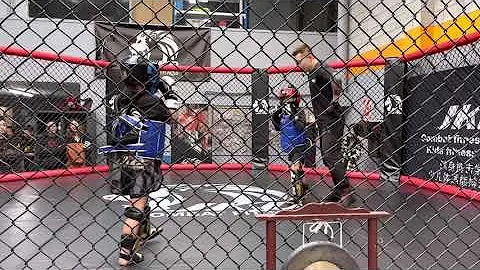 5 years old Fighting