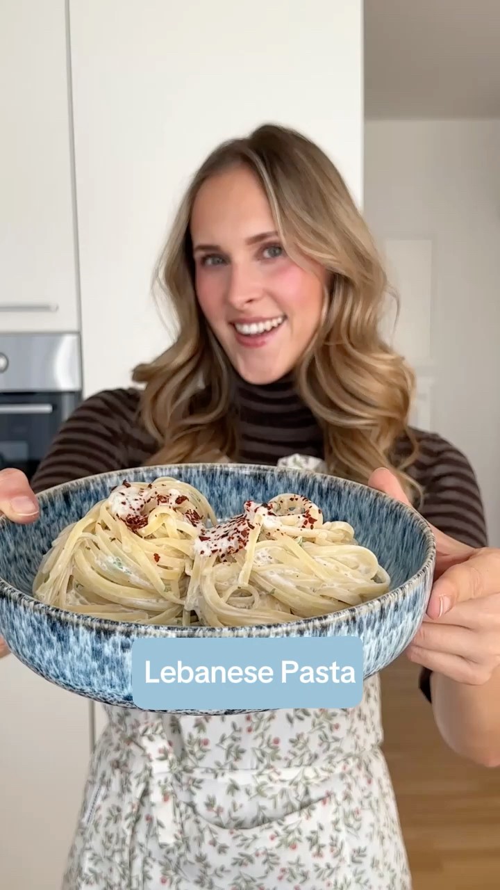 Veganes Pasta-Rezept: Spaghetti mit Joghurt-Knoblauch-Sauce 🥛🧄 | REWE ...