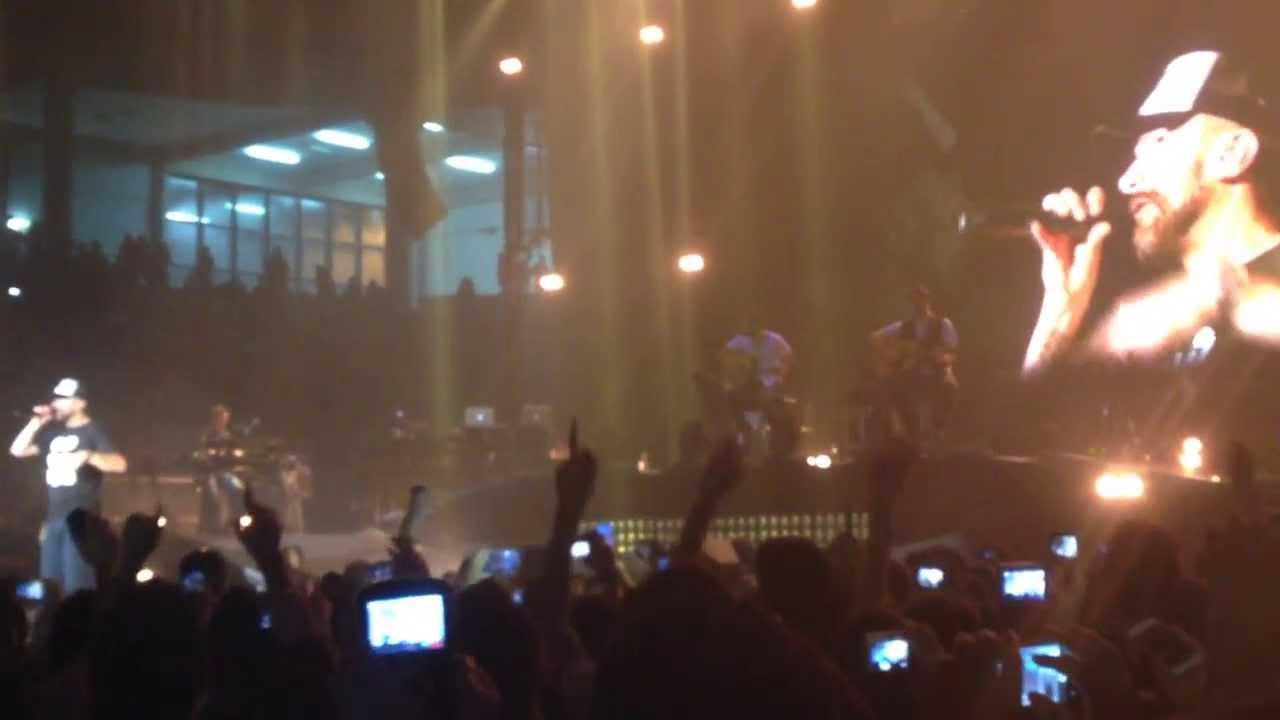MAX PEZZALI 883 - TI SENTO VIVERE (Live Max 20 Acireale 08/12/13) - YouTube