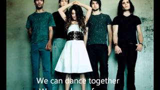 Flyleaf - Broken Wings (Lyrics)