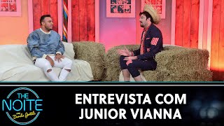 Entrevista com o cantor Junior Vianna | The Noite (24/06/22)