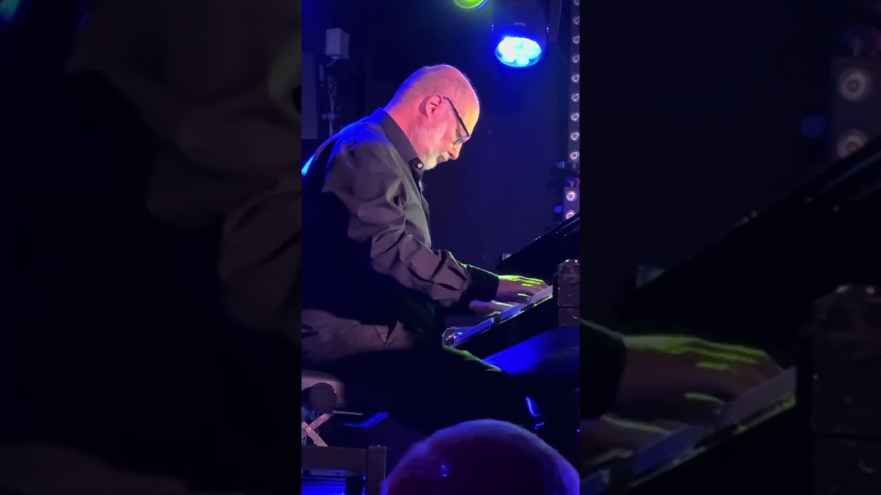 “Pasaje a Brasil y Argentina”, Melisa Fernández y Arturo Ballesteros. Sala Clamores, 9.11.2024. 06