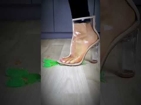 👠 Clear heels vs eggs ASMR battle! #satisfying #oddlysatisfyingvideo
