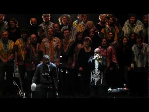 Arsene Duevi  ft Giovanni Falzone Tsitsia love - Tra Cielo e Terra al Teatro Comunale di Vicenza
