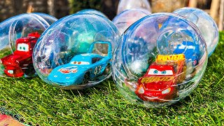 Looking for Disney Pixar Cars On the Rocky Road : Lightning McQueen, Mater, Dinoco McQueen, Mack