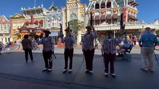 The Dapper Dans at Walt Disney World by tsr6 183 views 1 year ago 2 minutes, 15 seconds