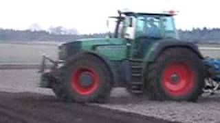 Fendt Vario 920 mit 5m Saphir Grubber