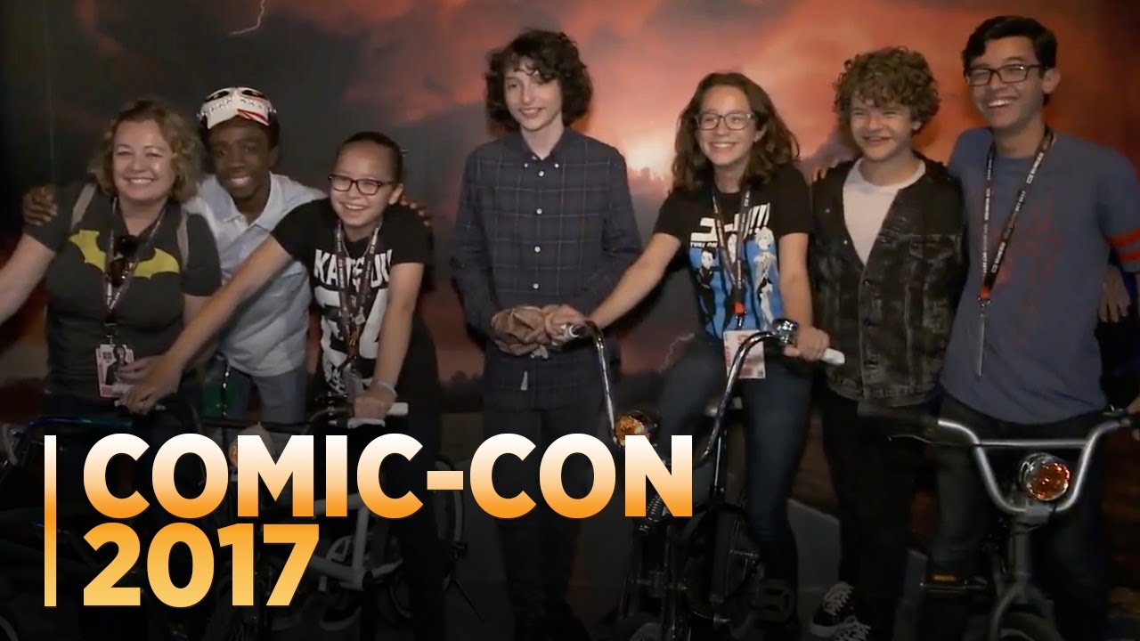 Stranger Things The Cast Surprises Fans At Comic Con 2017 Youtube