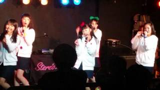 stereo fukuoka 初佐賀遠征です。 MCは掟ポルシェさん。 新曲Dancing Again こんな感じで楽しく盛り上がりました❗(笑) 【メンバー】青井海優・Mei・藤松...