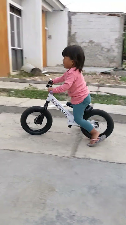 Balance bike / Sepeda keseimbangan untuk melatih keseimbangan anak anak #balancebike #sepeda