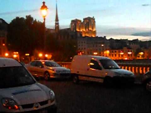 Video: Esteban Antoi Kunnianosoituksen Kolumbialle Pariisissa