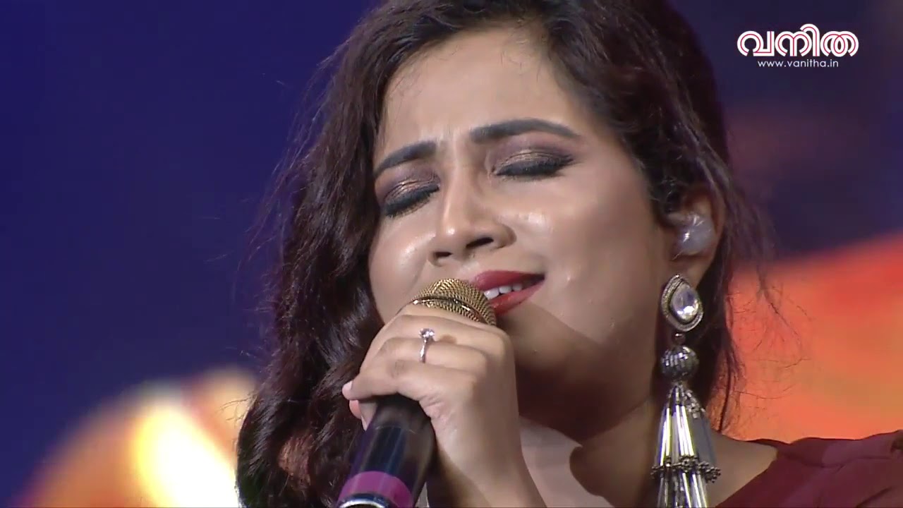 xfactor shreya ghoshal singing lag ja gale