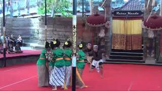 Soreng jlarang live in.Bali