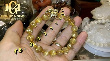 Vòng tay thạch anh tóc vàng bã mía ánh titan rực rỡ lung linh mix charm ngựa tiền vàng 18K VIP