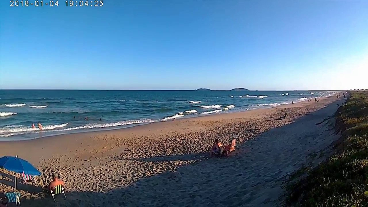 Praia do Ervino no verão YouTube Praia do Ervino no verão YouTube
