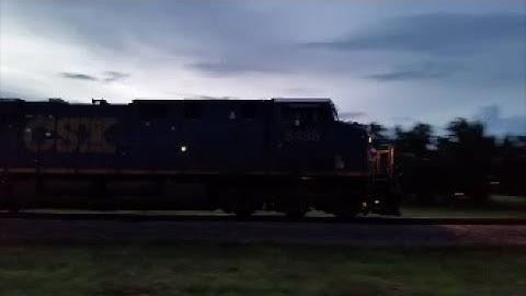 [CSXT]5486 GE ES40DC,7917 GE CW40-8,5255 GE ES40DC Leads A Super Long Q614-22 W/Hornsalutes P.NC