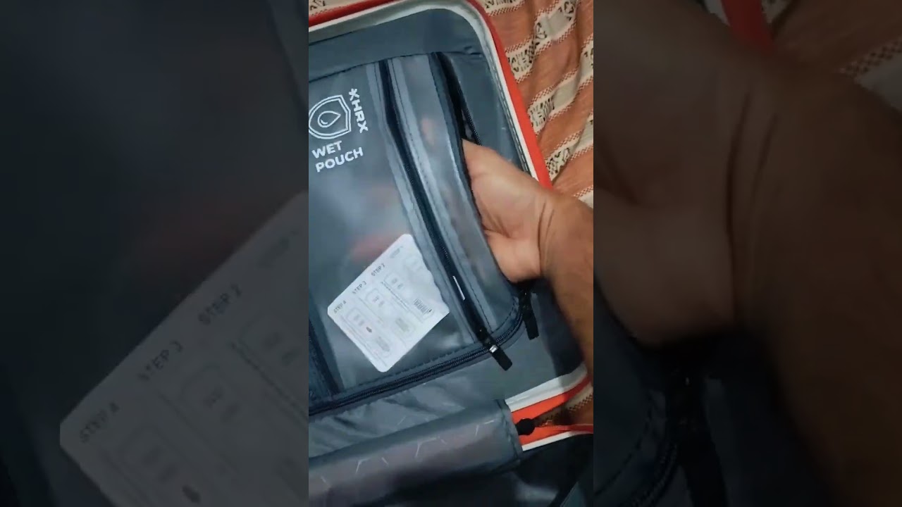 HRX, Small Cabin Suitcase (56 cm) 8 wheel- Zanzibar -Silver 