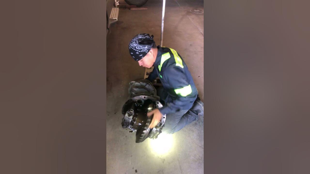Peterbilt rear end removal YouTube