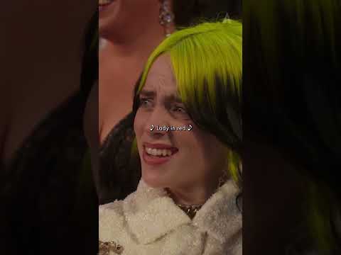 Billie Eilish Reacts to Kristen Wiig and Maya Rudolph Sing at the Oscars