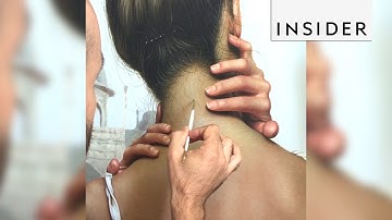 Lifelike paintings look like real human beings