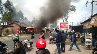 Papanggungan Cikajang Garut Kebakaran Jam 12 Siang Tgl 27_06_2019