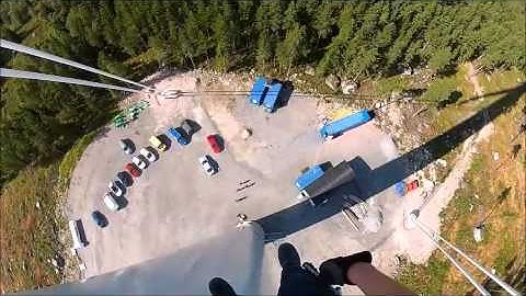 Emergency evacuation traning on a Mervento 3.6-118 wind turbine