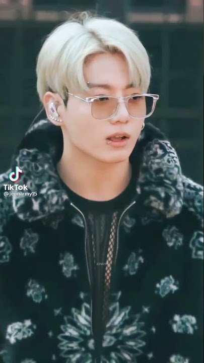 jk Jungkook Whatsapp status bts concert parmesan to dance#jk#jungkook #btsconcert