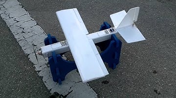 Scratch build foam board plane flight