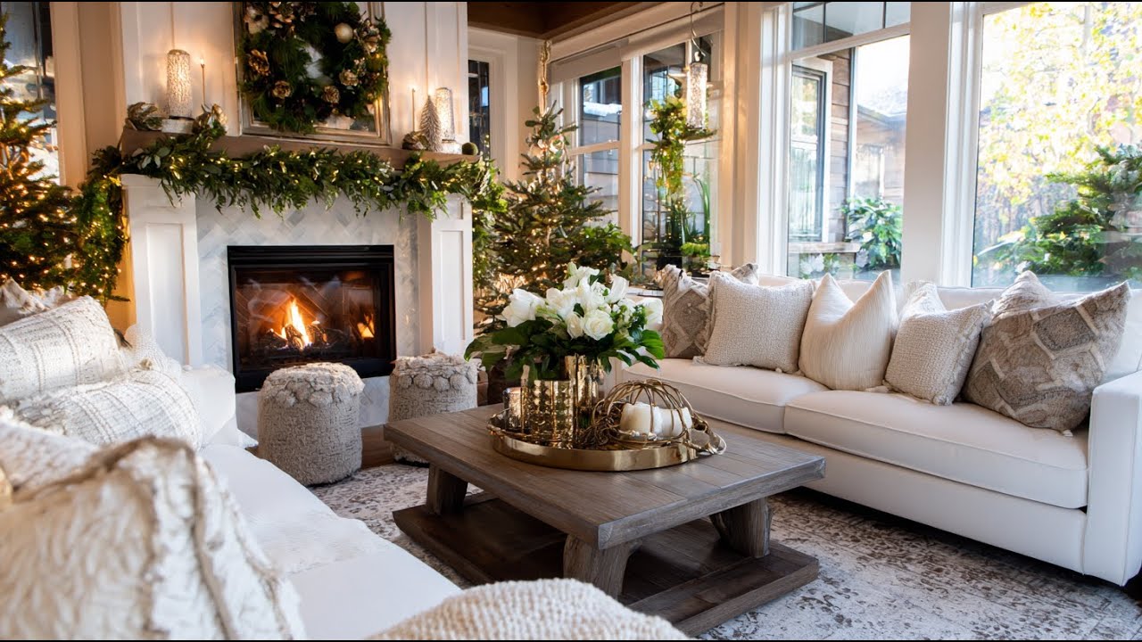 Timeless Holiday Home Decorating Tips: Classic Christmas Charm for Every Room in Your House !