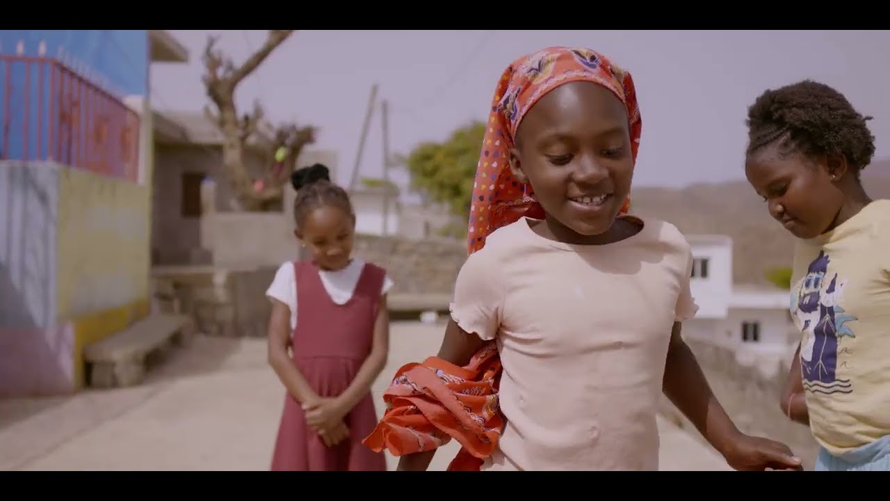 Flor De Esperança_Batuko É Amizadi (Videoclip Oficial)